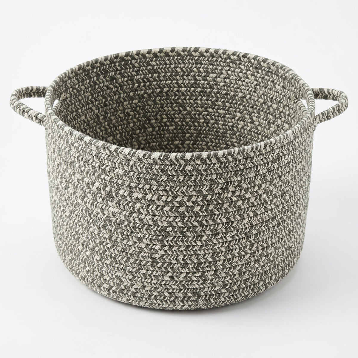 Beach Barn Tweed Seaweed Braided Rug Basket image