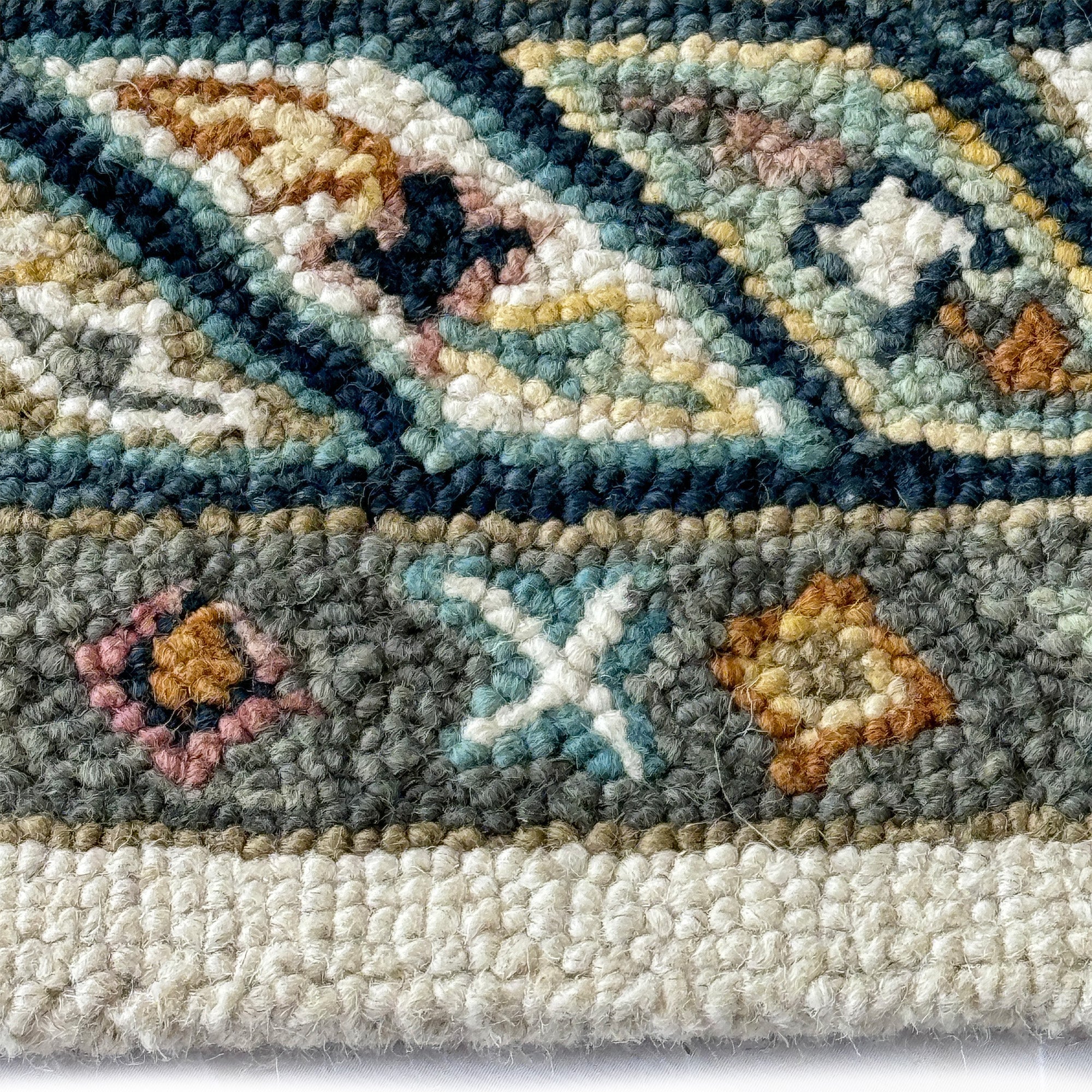 Avanti-Villa Ivory Multi Hand Tufted Rug Rectangle image