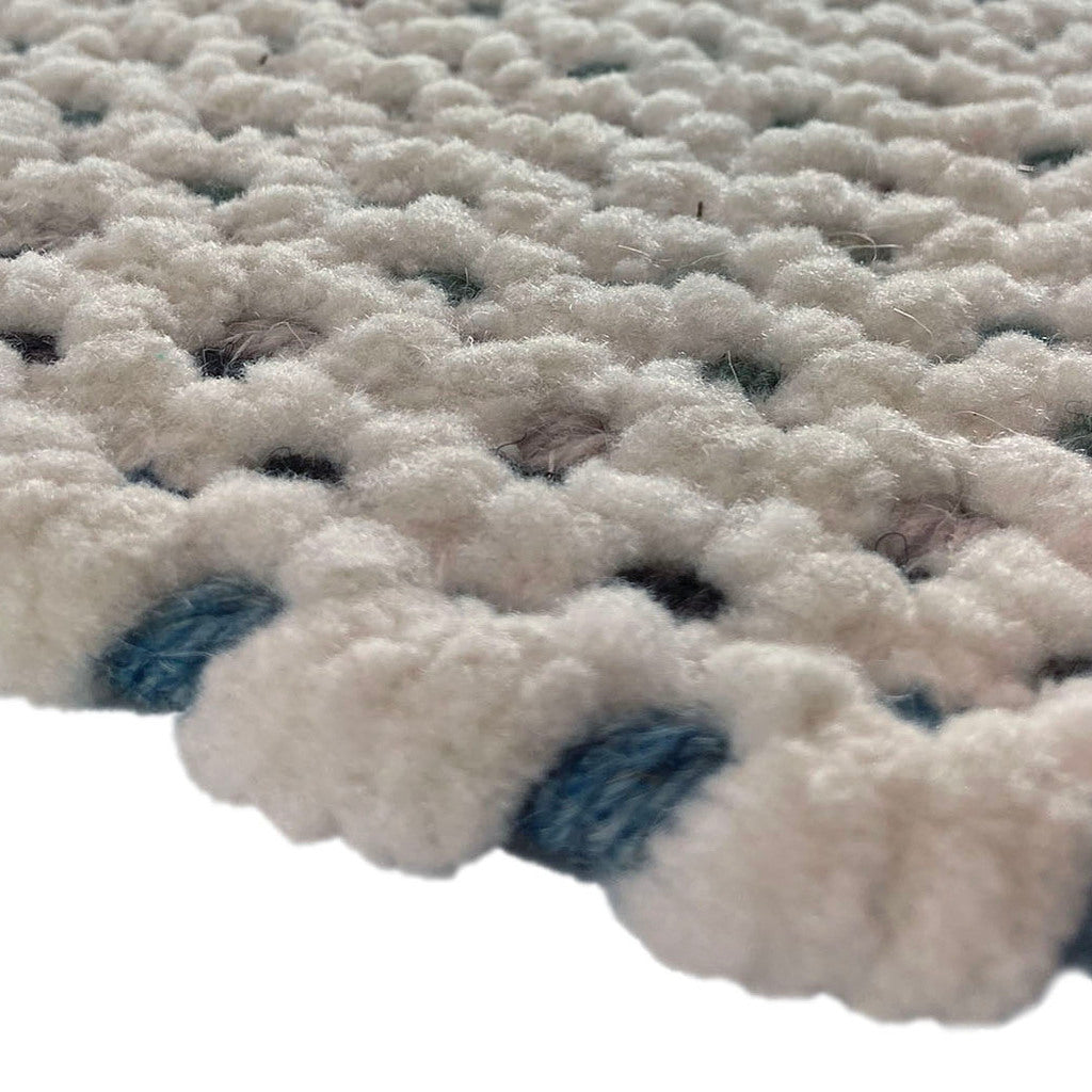 Dramatic Static Cyber White Braided Rug Round image