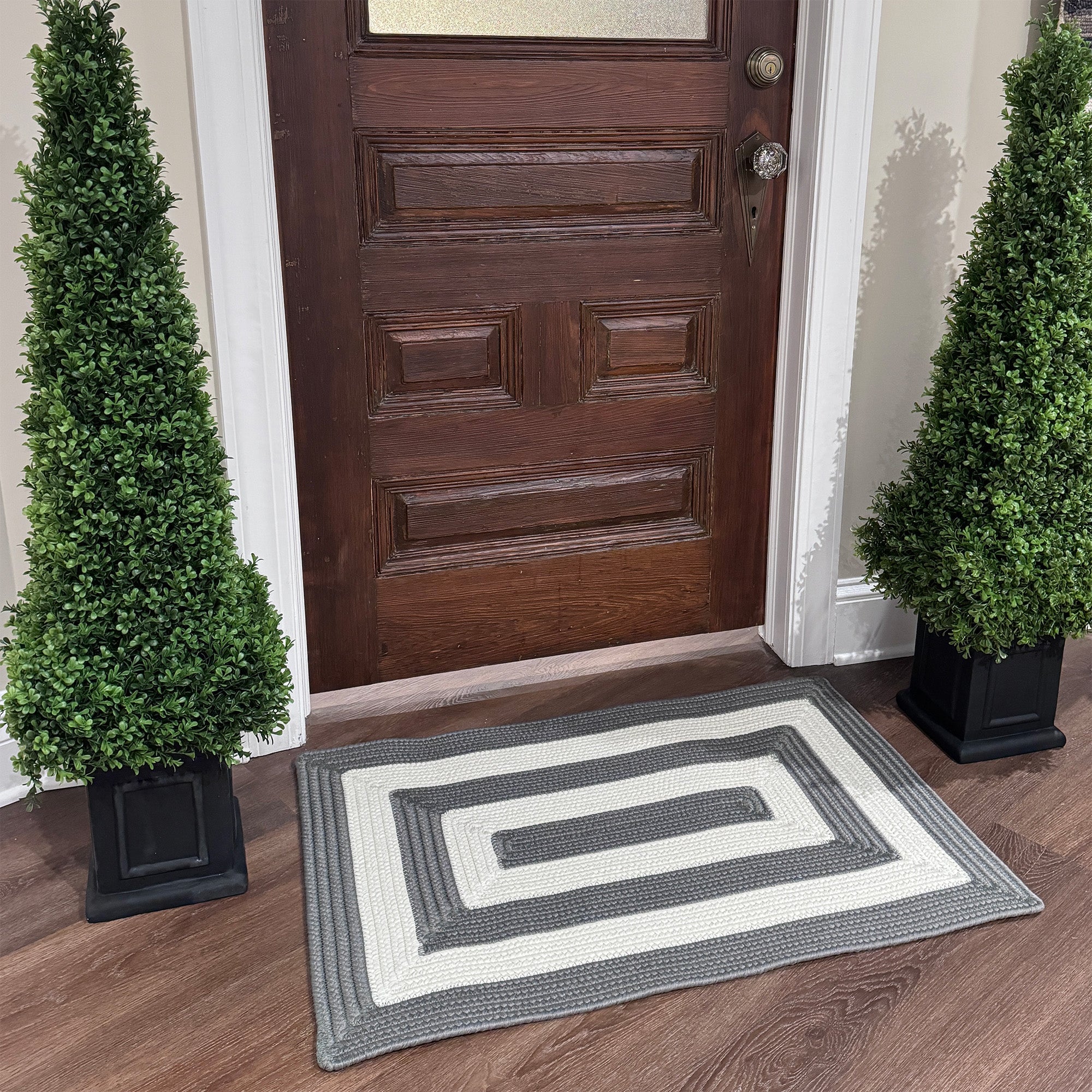 Timeless Gray Braided Rug Concentric Rectangle image