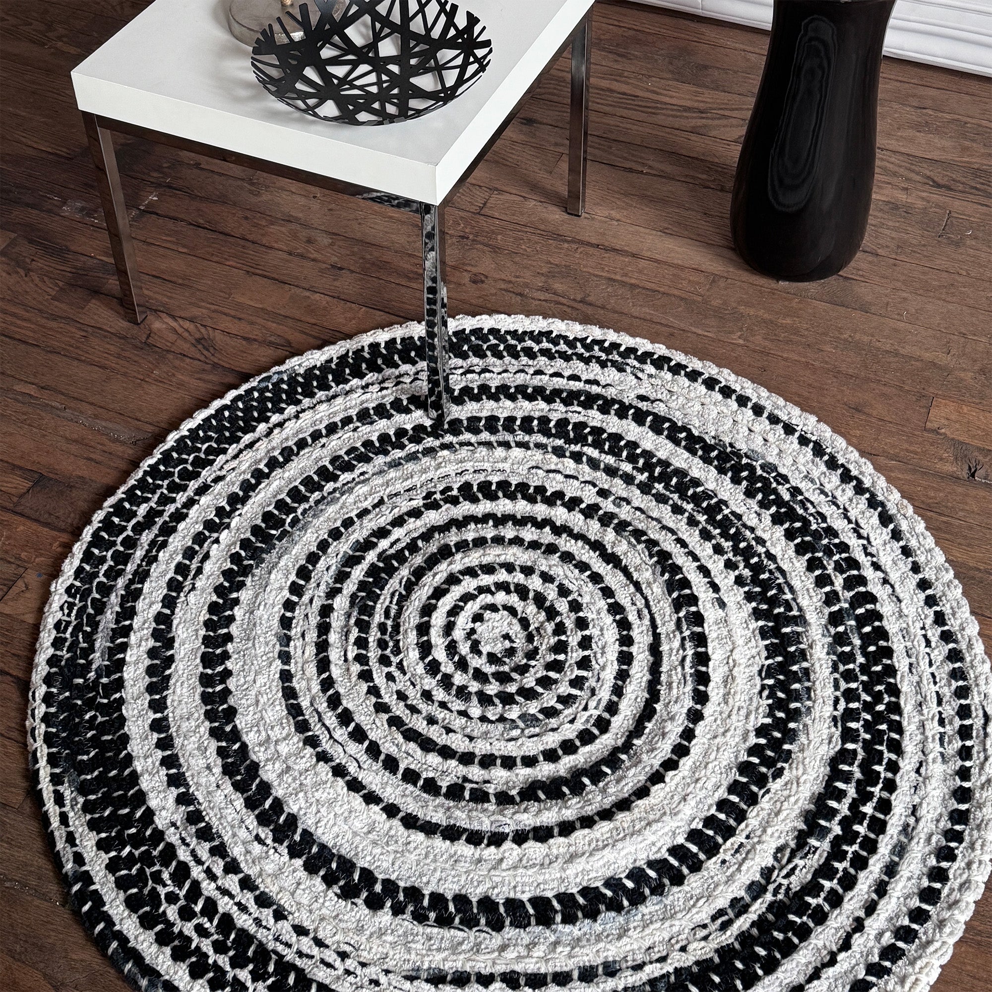 Crafted Black White Braided Rug Round image