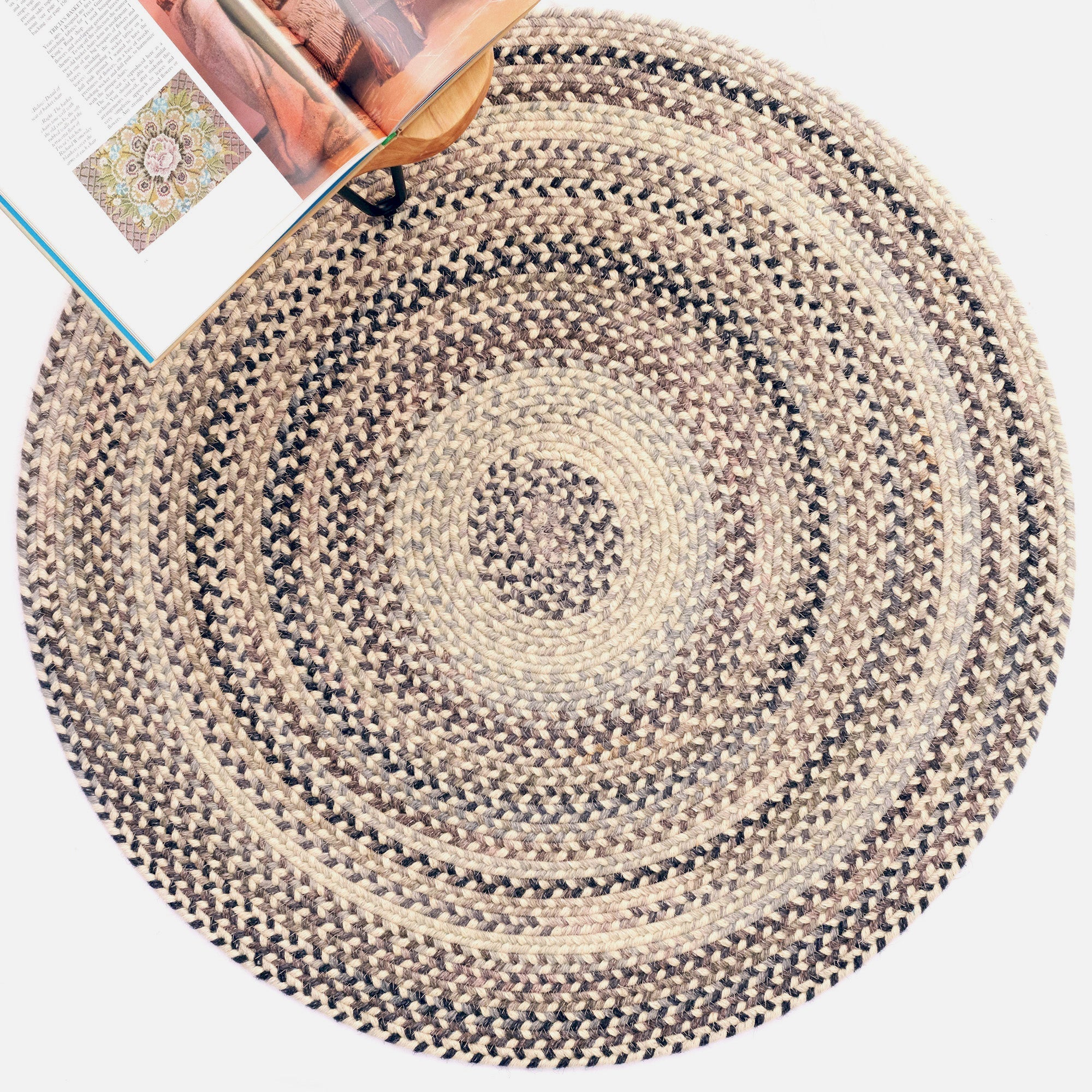 American Classic Pewter Braided Rug Round image