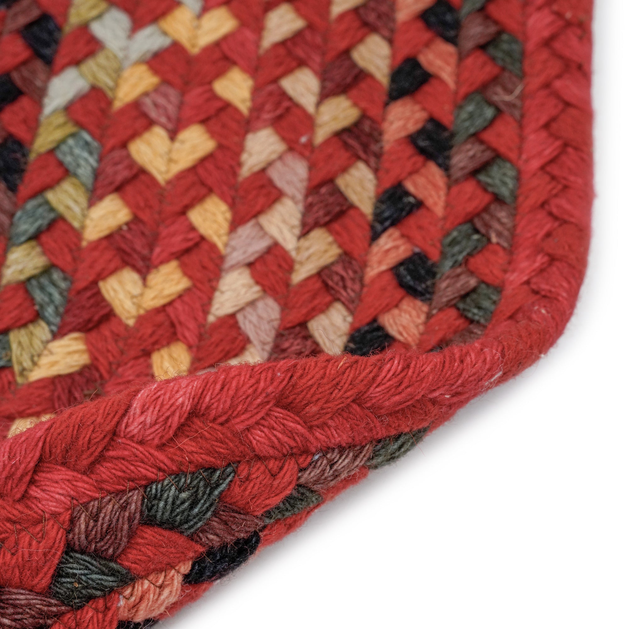 Plymouth Country Red Braided Rug Round image