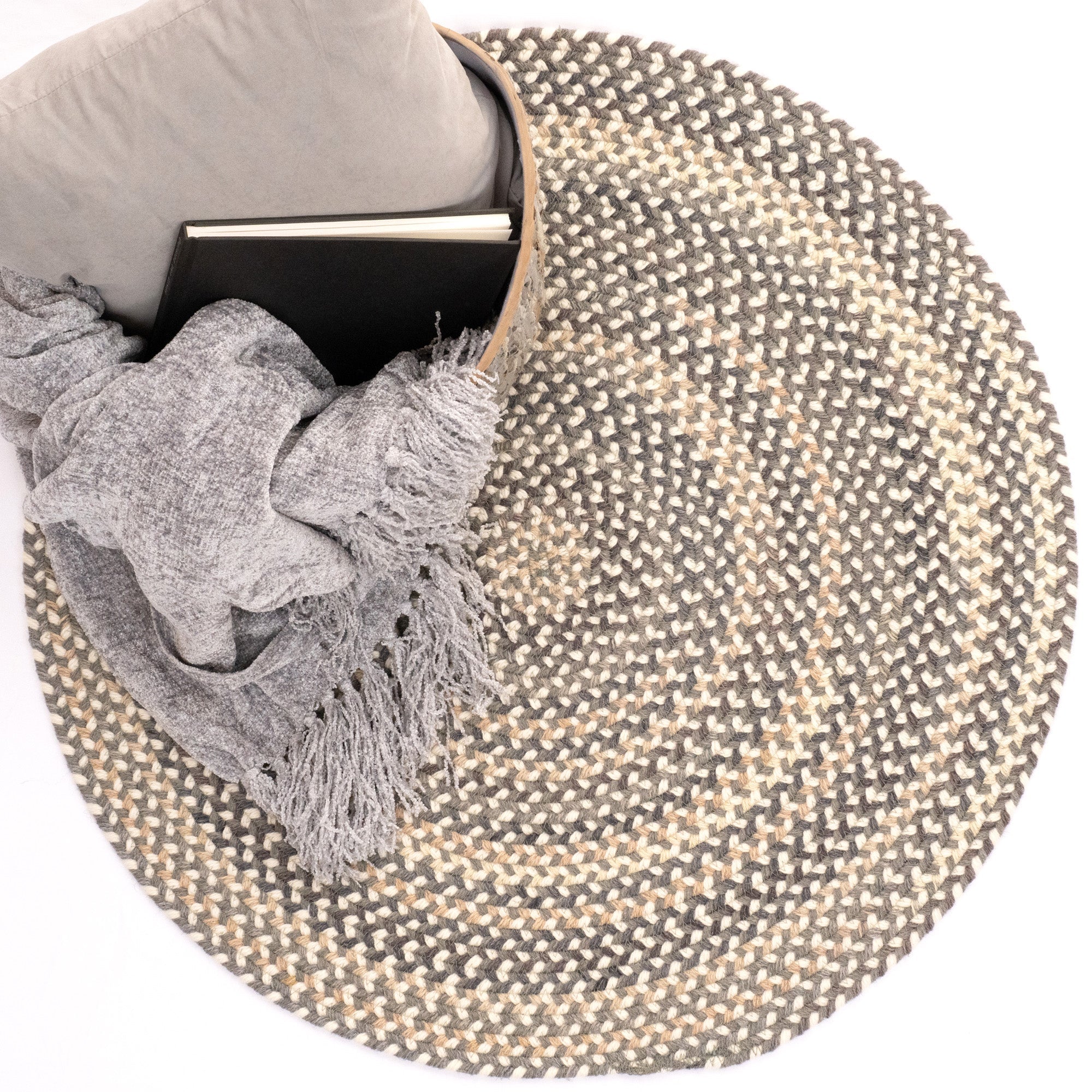 Bear Creek Grey Braided Rug Oval image