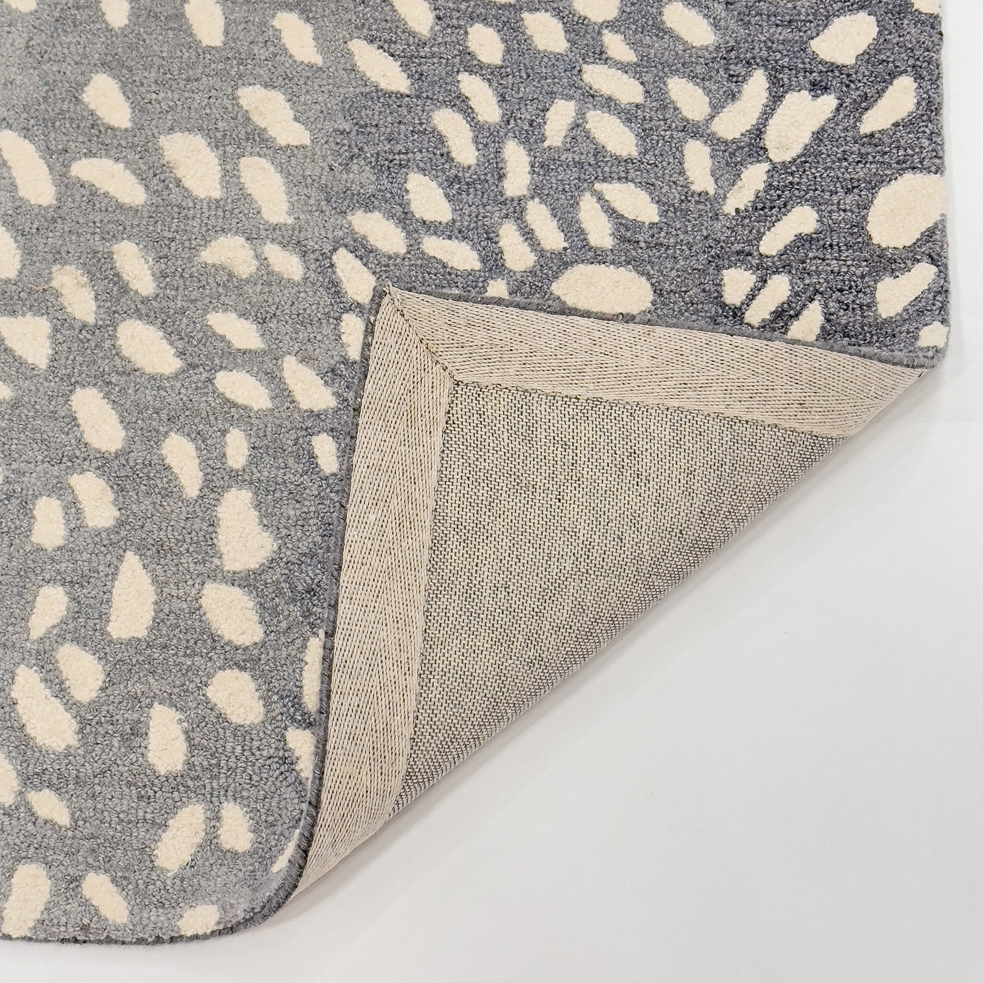 Serengeti-Antelope Sky Hand Tufted Rug Rectangle image