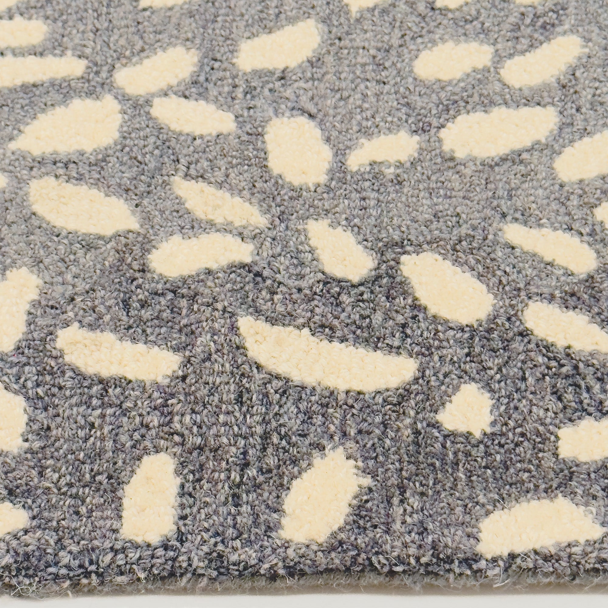 Serengeti-Antelope Sky Hand Tufted Rug Rectangle image