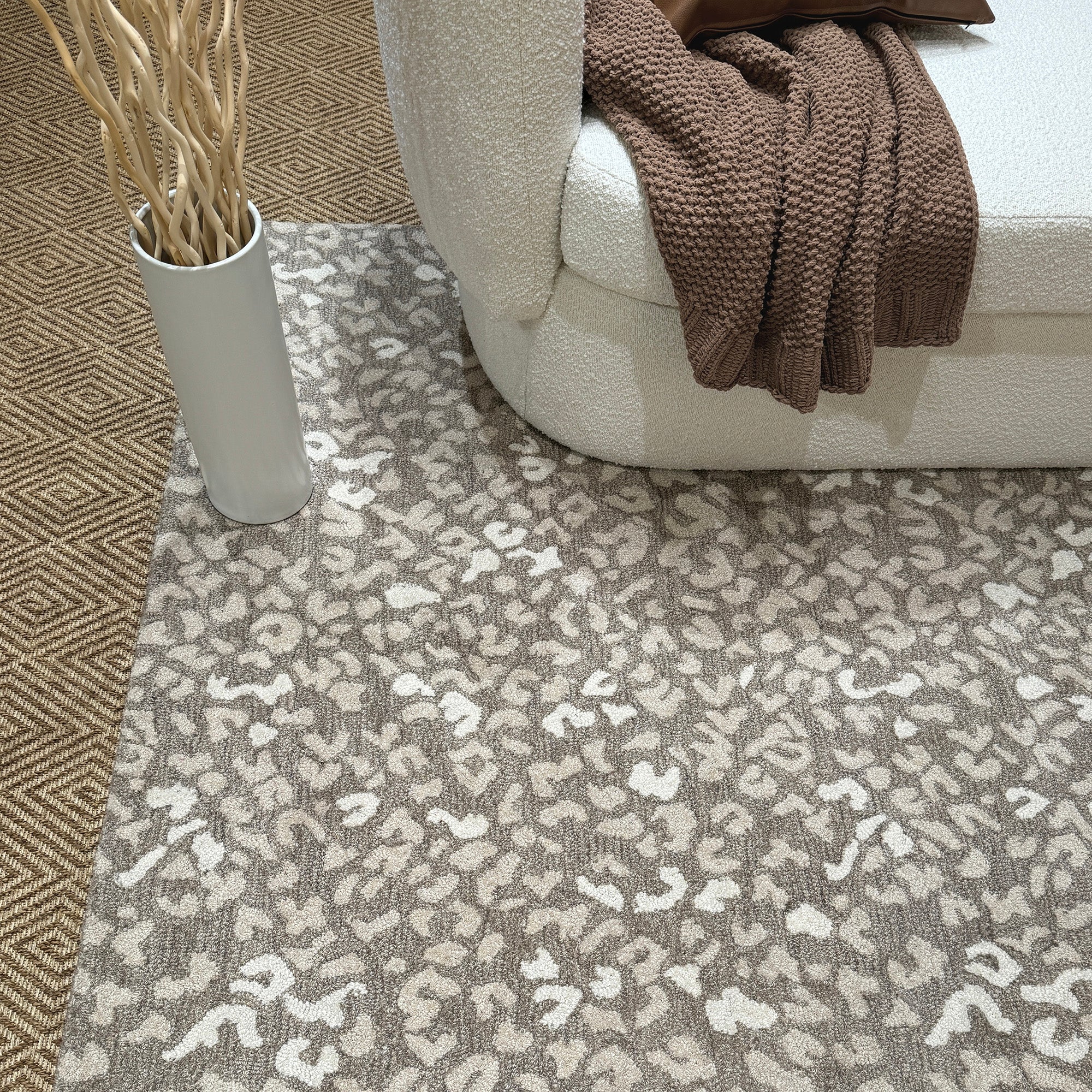 Serengeti-Cheetah Ash Hand Tufted Rug Rectangle image