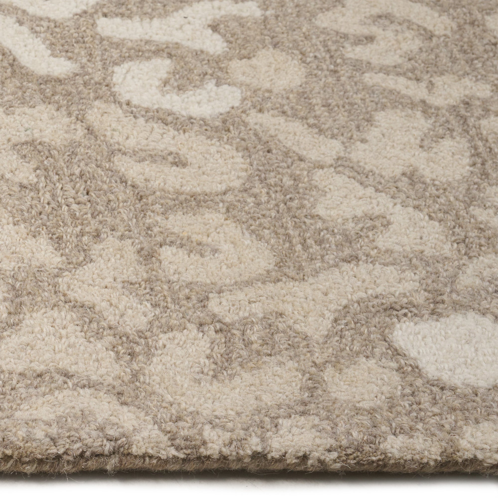 Serengeti-Cheetah Ash Hand Tufted Rug Rectangle image