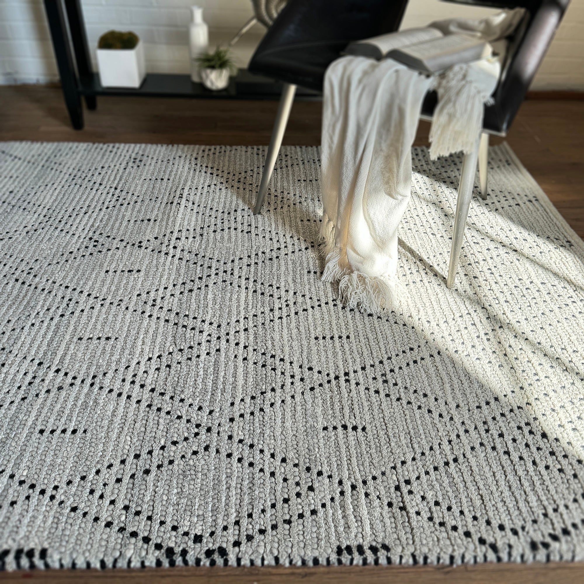 Geometrics Gray Hand Woven Area Rug Rectangle image